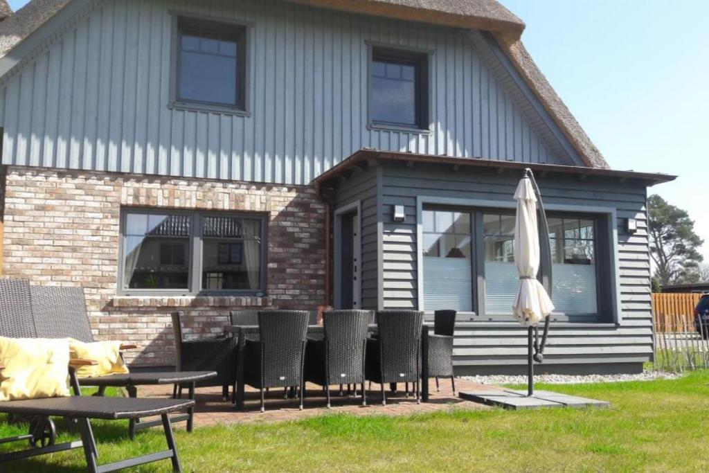 Ferienhaus Finja In Born Exterior photo